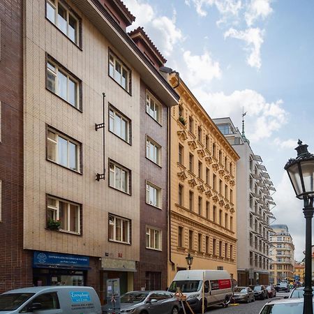 Lighthouse Apartment Praga Esterno foto