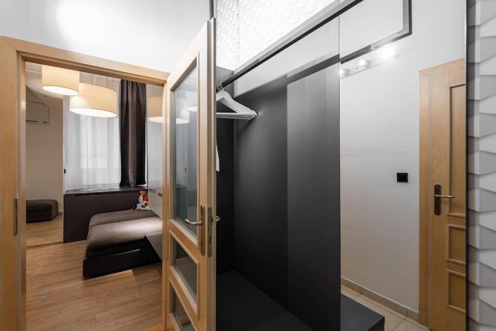 Lighthouse Apartment Praga Esterno foto