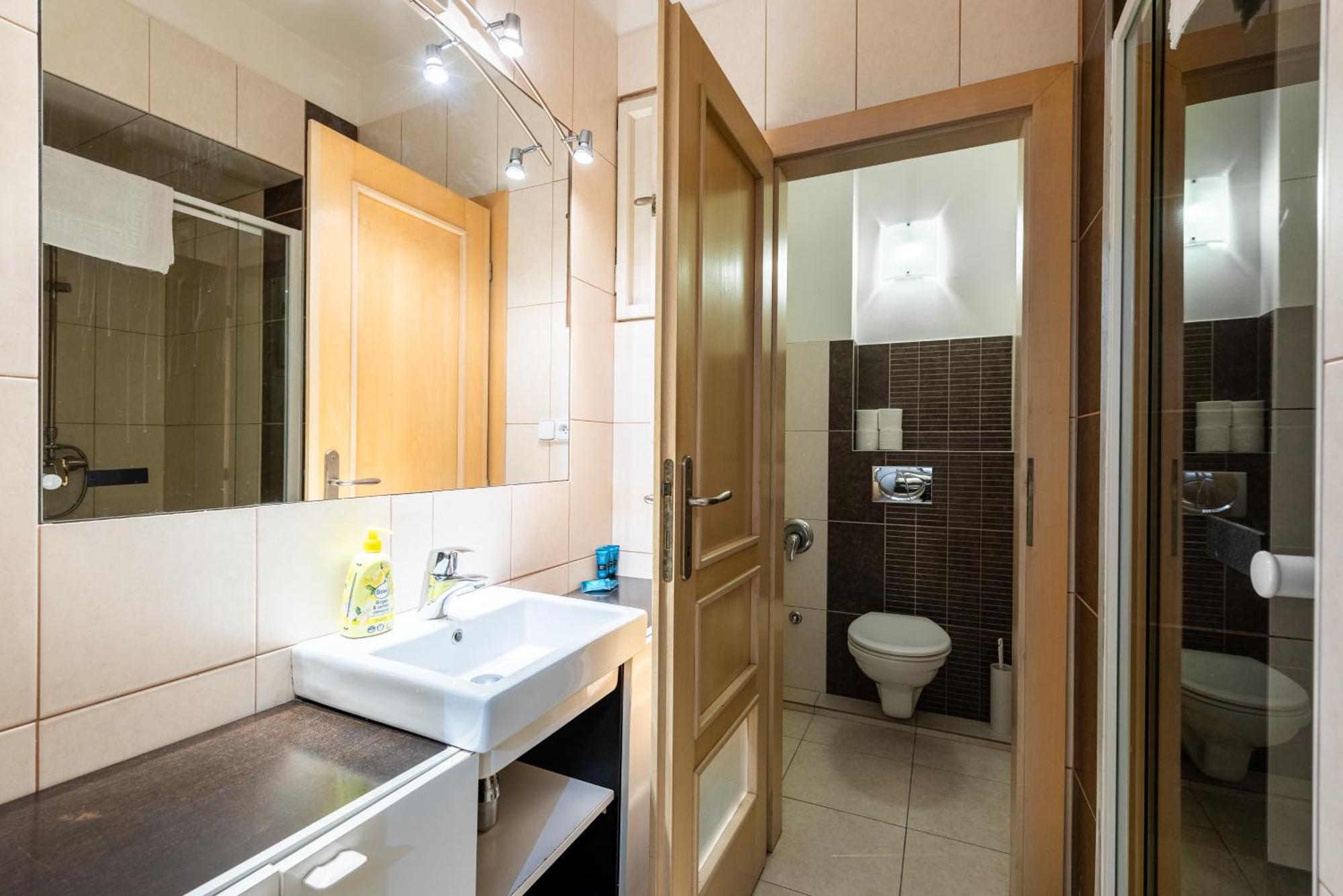 Lighthouse Apartment Praga Esterno foto