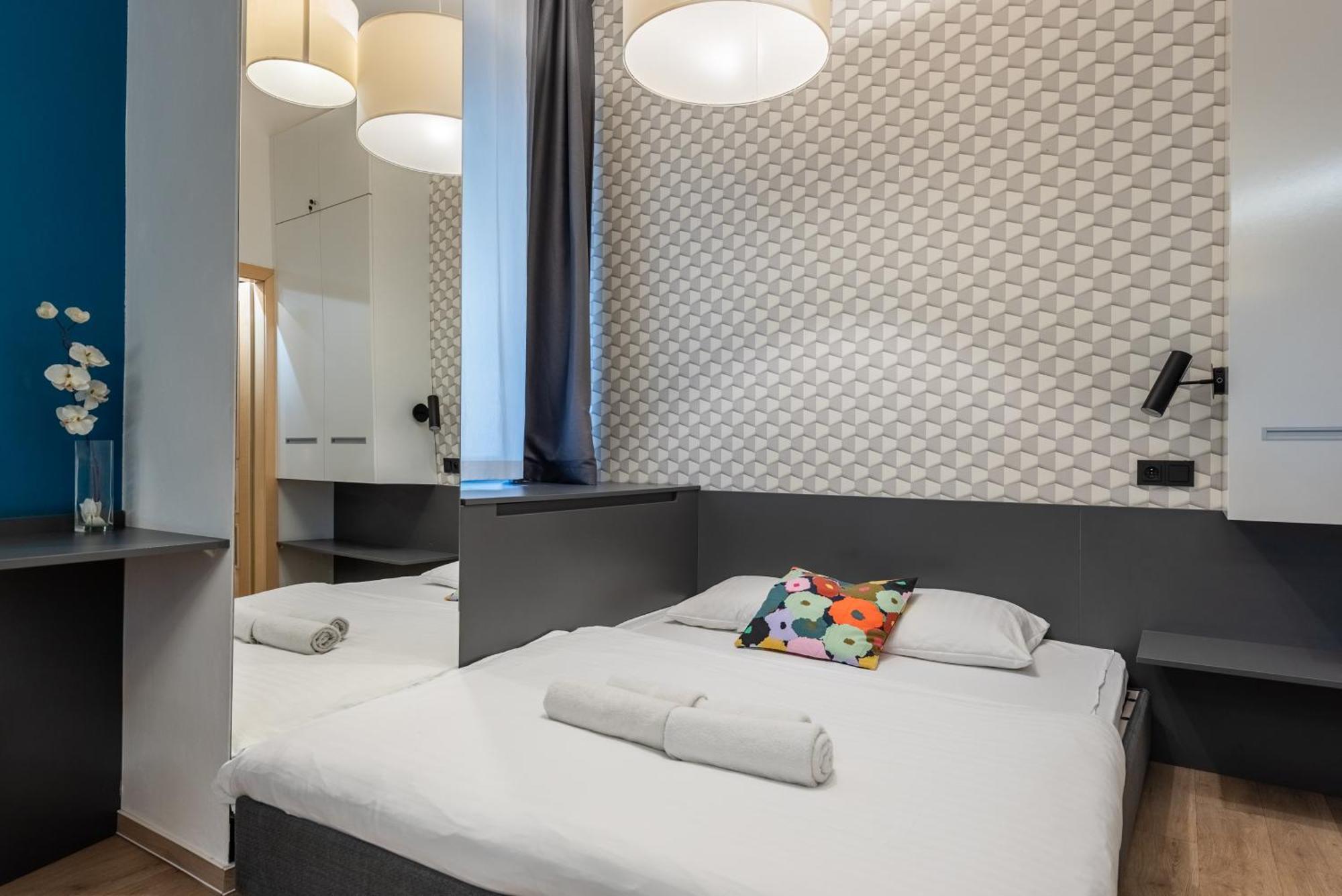 Lighthouse Apartment Praga Esterno foto