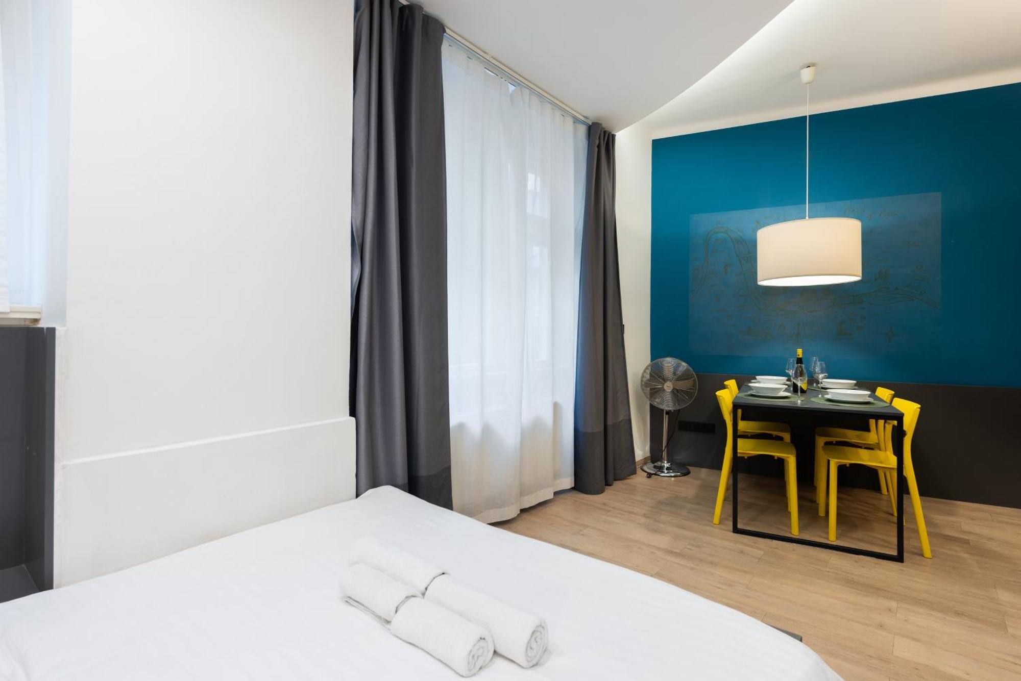 Lighthouse Apartment Praga Esterno foto